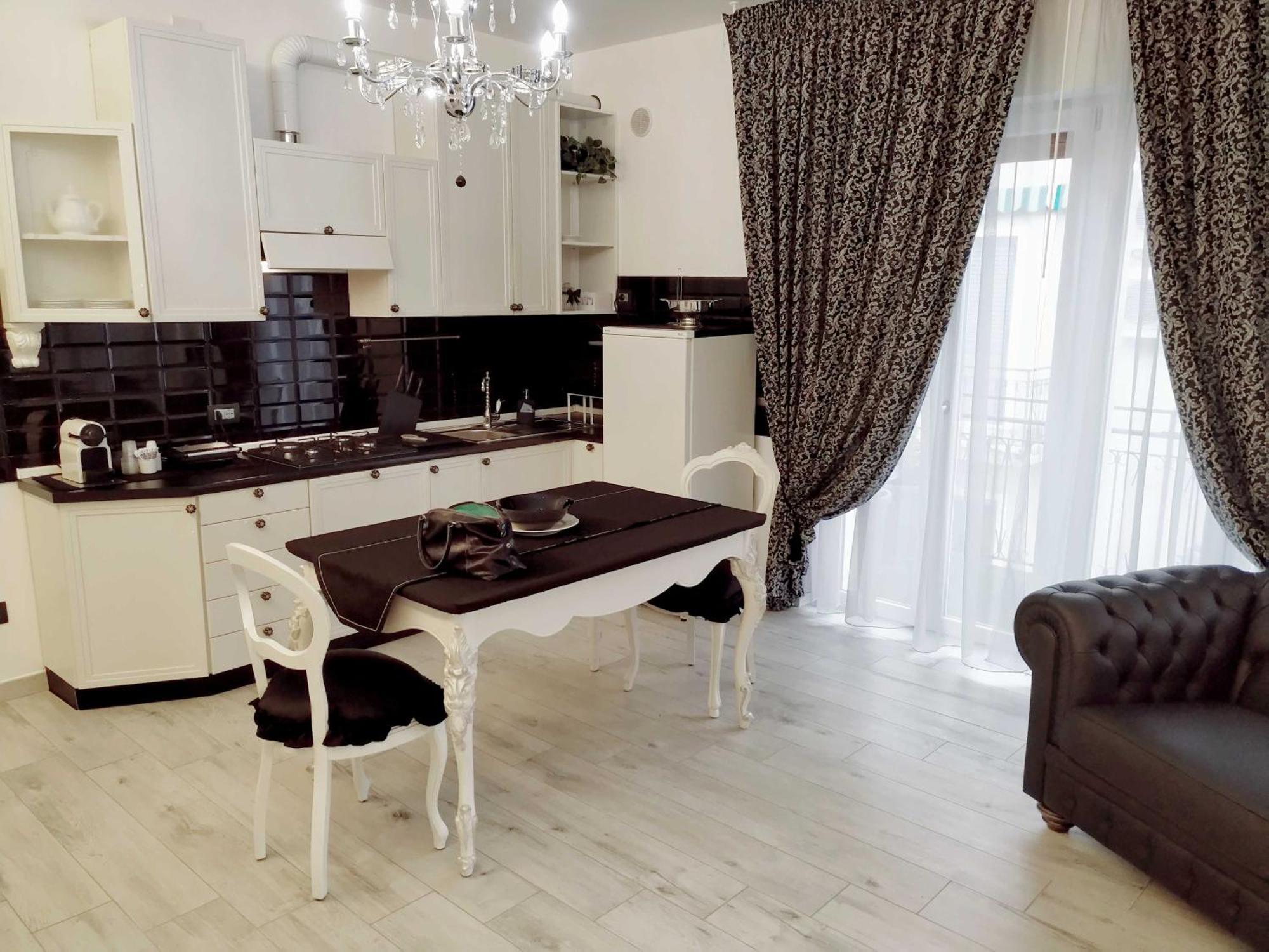 Alloggio Turistico Giulietta E Romeo - Intero Appartamento - Villafranca Di Verona, Zimmer, Holiday Rooms Exteriör bild